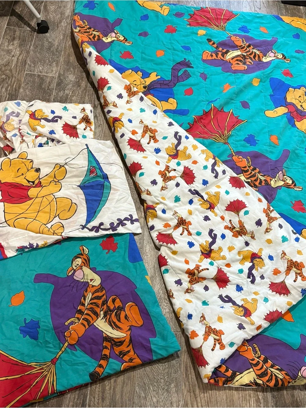 Vtg Disney Winnie The Pooh & Tigger Blustery Day Comforter & Sheets 90's 60x 83”